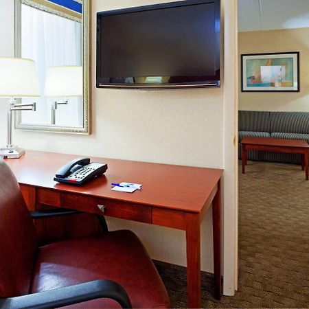 Holiday Inn Express Ramsey Mahwah By Ihg Extérieur photo